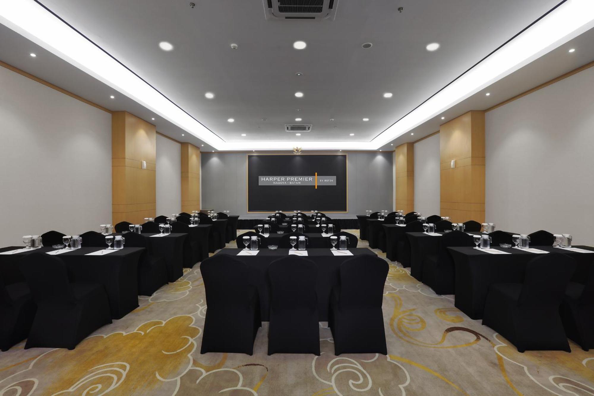 Harper Premier Nagoya Batam Hotel Luaran gambar
